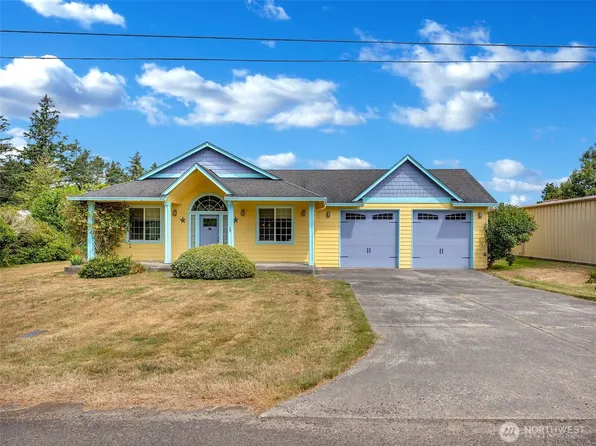 1403 253rd Place, Ocean Park, WA 98640