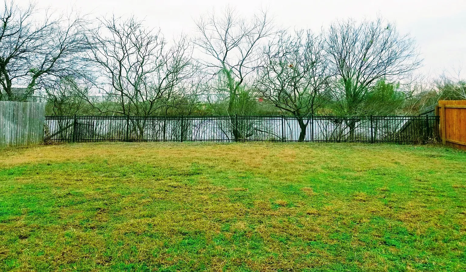 4 bed, 1326 sqft, $1,850 — Photo 1