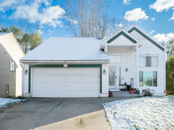 746 Hardwick St SE, Kentwood, MI 49548