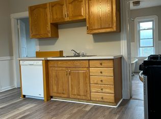 560-562 Carew St #3, Springfield, MA 01104
