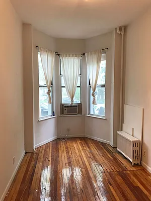 Rented by Flatiron Real Estate Advisors LLC | media 2