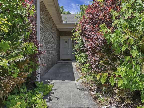 4th image of 1123 O'T Wallace Blvd