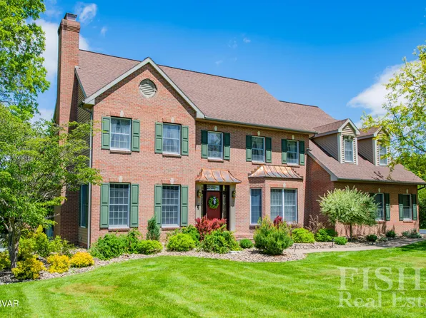 1245 Crestfield Dr, Williamsport, PA 17701
