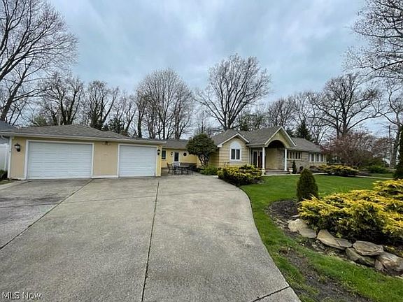 2nd image of 1624 Dunbar Rd