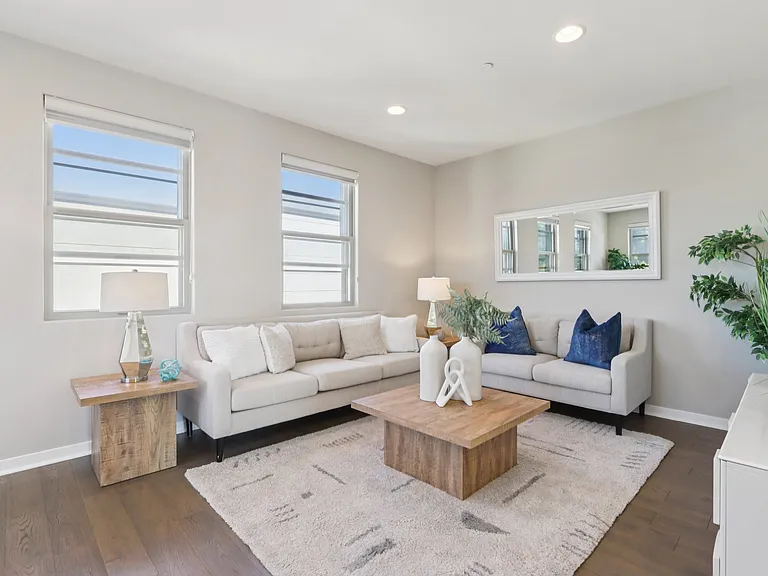 951 Arrowleaf Pl — Photo 3
