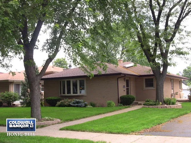 1704 Dearborn St photo 1