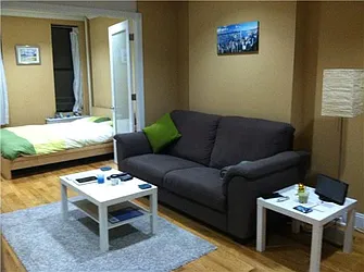 Rented by R New York