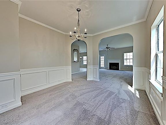 2nd image of 3085 Gayle Manor Ln