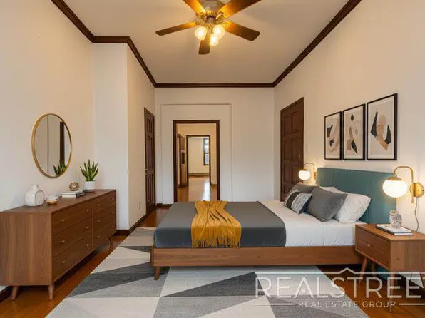 376 Kosciusko Street image 3 of 7