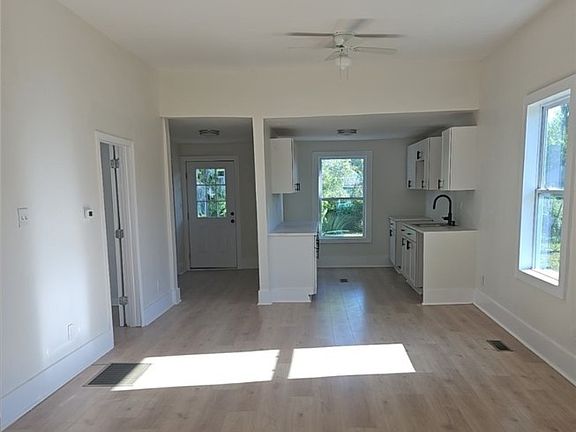 3rd image of 14 W 54th Street