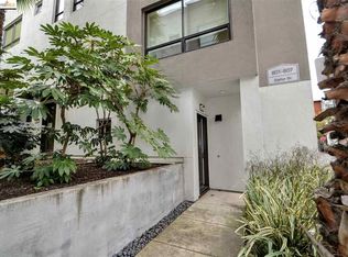 807 Zephyr Dr, Oakland, CA 94607