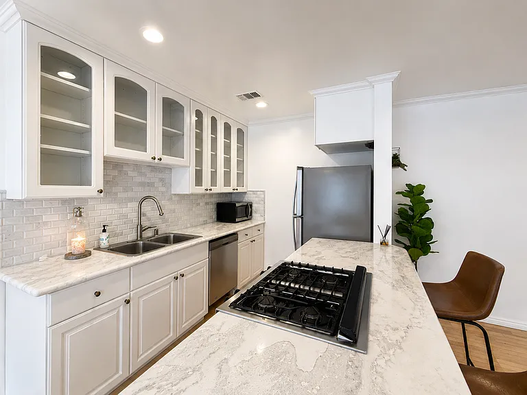 834 Lincoln Blvd #206 — Photo 6