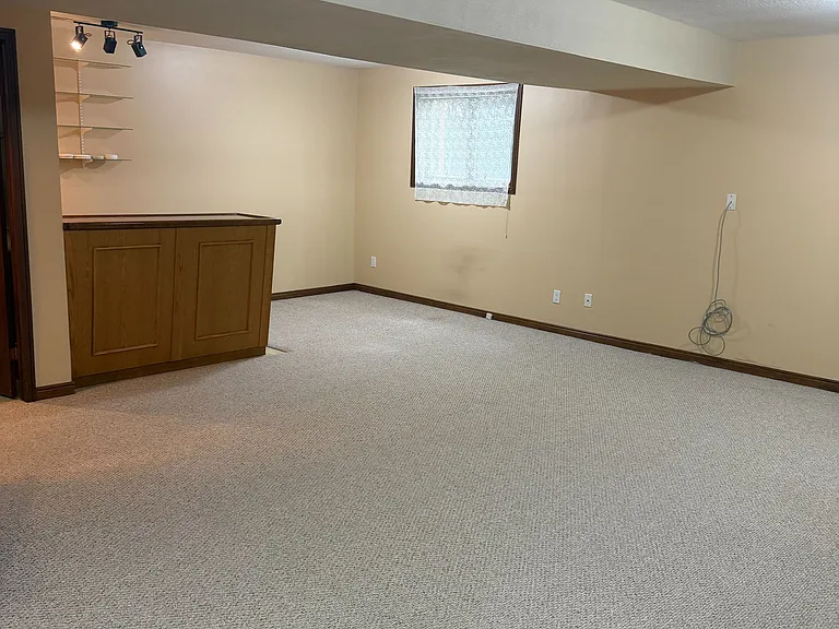 75 Golfview Cres — Photo 16