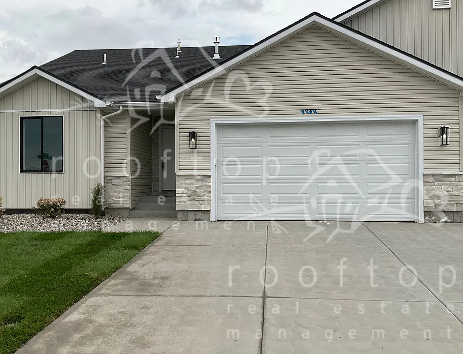 3797 Shanna Ct