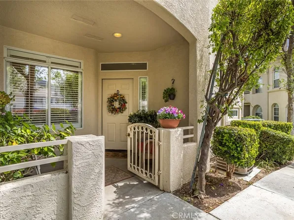 25564 Hemingway Ave Unit D, Stevenson Ranch, CA 91381