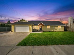 4485 Northlake Dr, West Richland, WA 99353