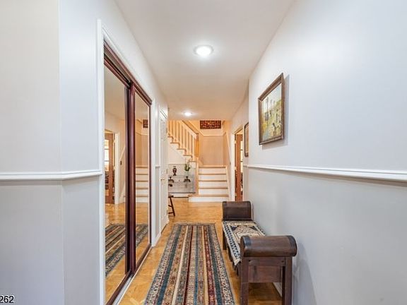 4th image of 40-02 Paterson St