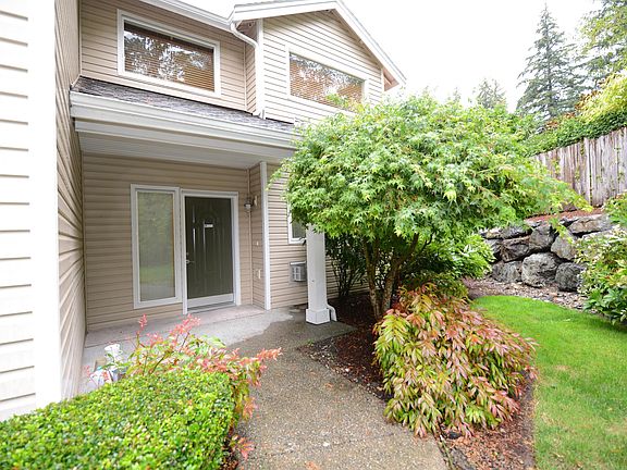 3rd image of 15806 18th Ave W