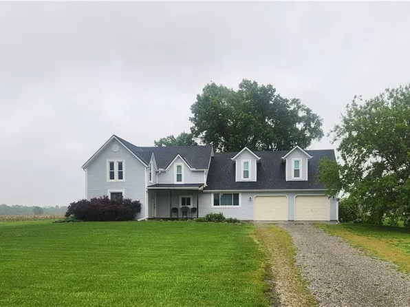 28821 S Famuliner Rd, Garden City, MO 64747