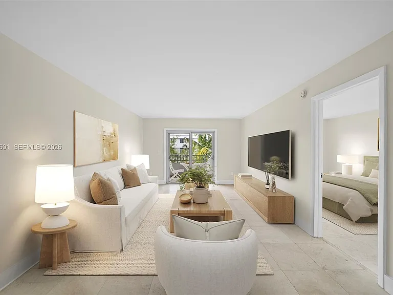 1610 Lenox Ave #316 — Photo 4