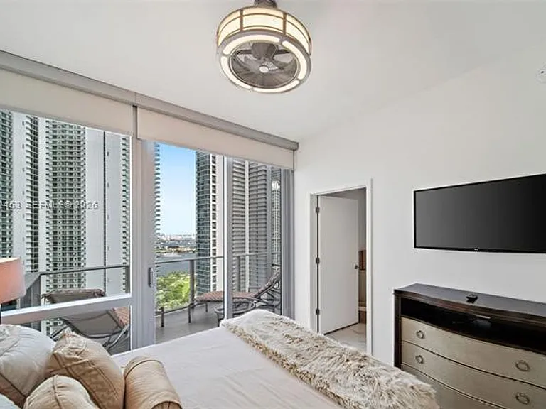 851 NE 1st Ave #CU-3003 — Photo 38
