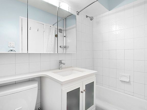 5th image of 303 W 66th St APT 17GE