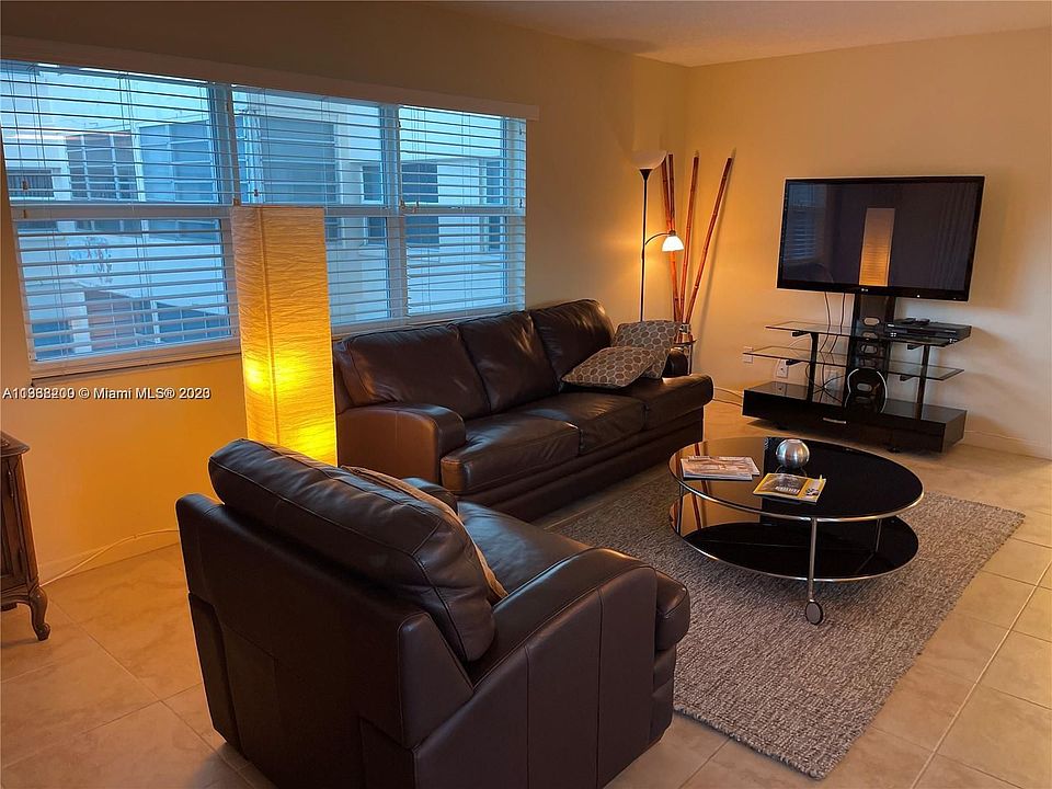 1st image of 1701 Buchanan St APT 301