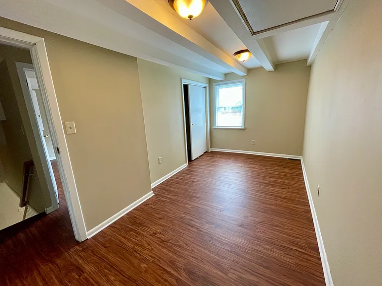 113 S Washington St — Photo 22