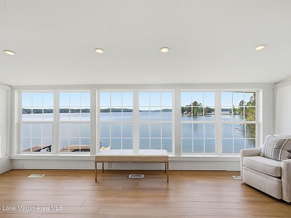5th image of 250 Lewis Rd