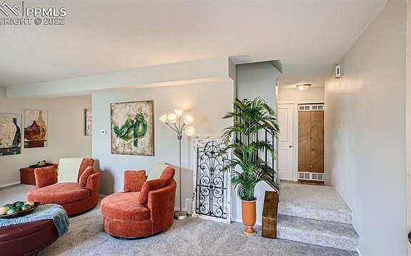 4th image of 1825 Palm Dr
