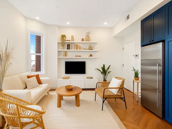 875 Saint Marks Ave #2-B, Brooklyn, NY 11213