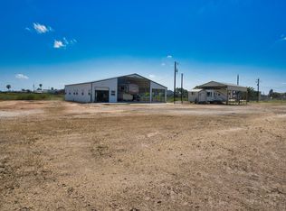 200 County Road 201, Bay City, TX 77414