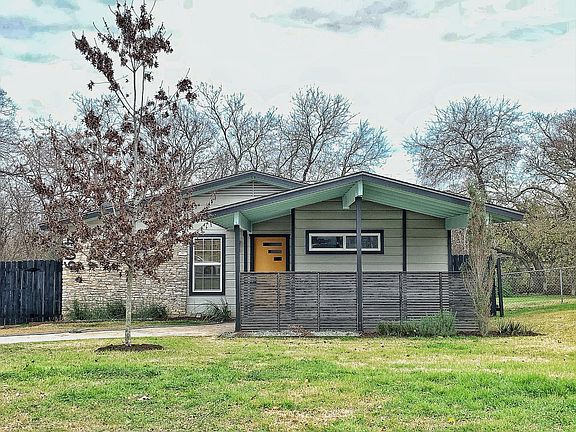 2nd image of 4709 Mount Vernon Dr