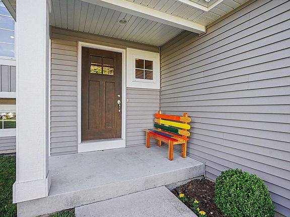 4th image of 11413 Starflower Dr