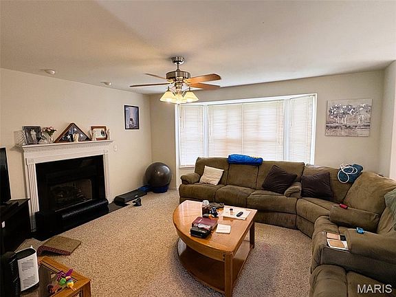 5th image of 118 Auburn Ct