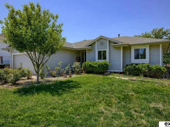 5118 S 167th Ave, Omaha, NE 68135