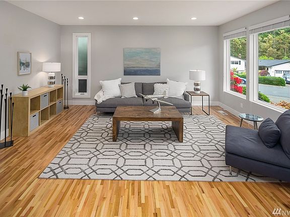 4th image of 1437 159th Ave SE
