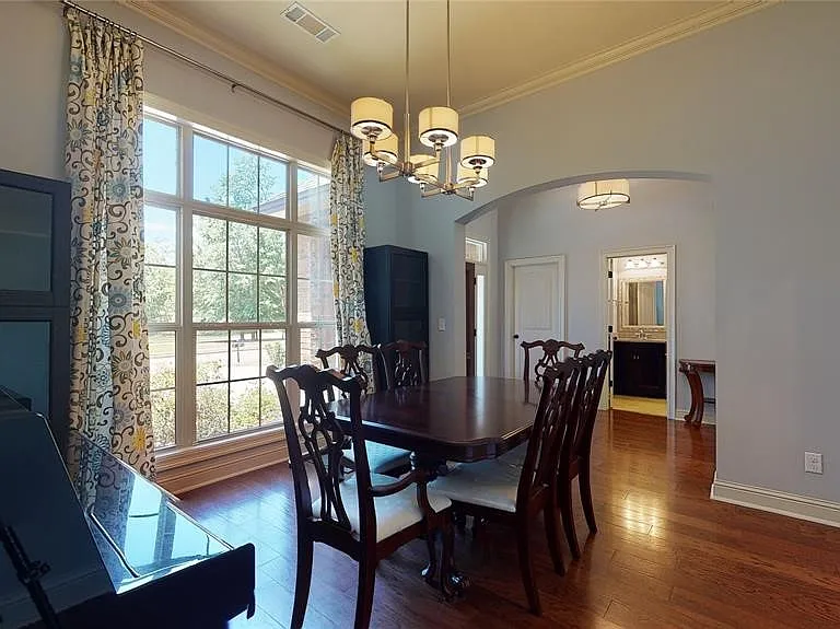 9131 Thetford Way — Photo 3