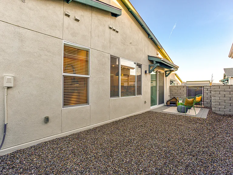 Spacious Private Backyard | Apartment Homes in Prescott Valley, AZ | The Flats at Jasper