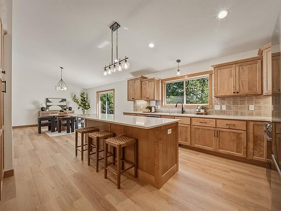 2nd image of 1949 Legacy Drive