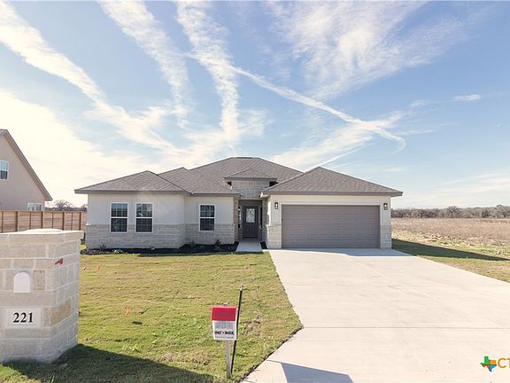 2nd image of 221 Colonial Ln