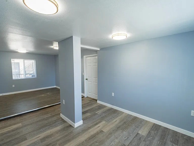 10374 Long Beach Blvd #1M — Photo 29