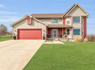 26874 Jaymar Dr, Louisburg, KS 66053