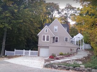 1715 Hermitage Rd, Ann Arbor, MI 48104