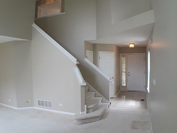3rd image of 2817 Adams Ct #2817