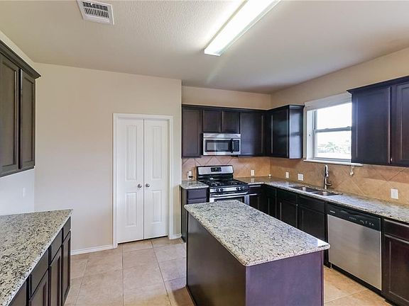 2nd image of 1066 Sussex Way