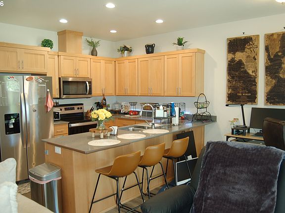 4th image of 88558 Jameson Way
