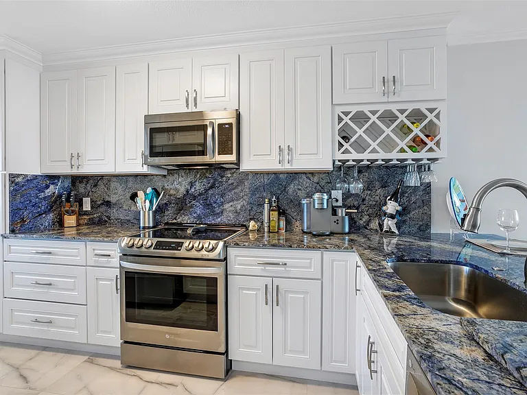 5167 N Highway A1A #603 — Photo 14