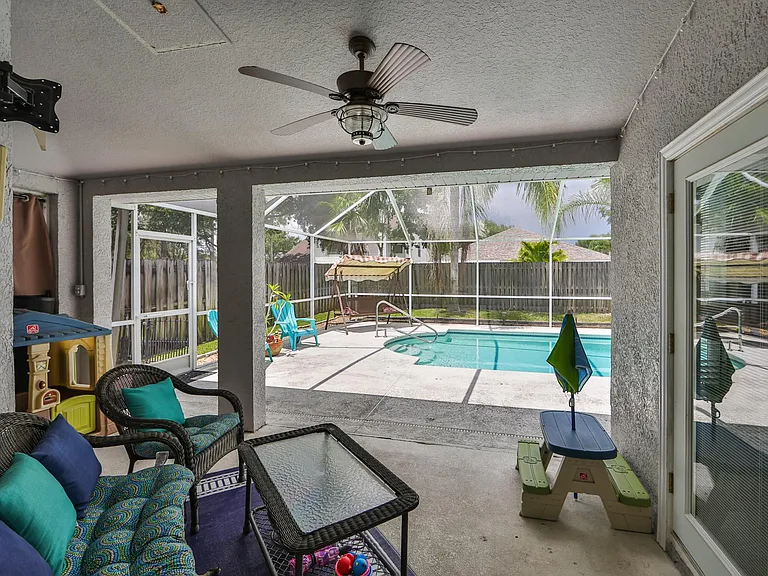 4523 Wild Plum Ln — Photo 3