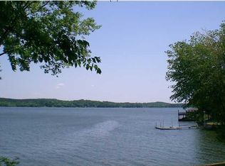 2292 N Shore Acres Rd, Soddy Daisy, TN 37379